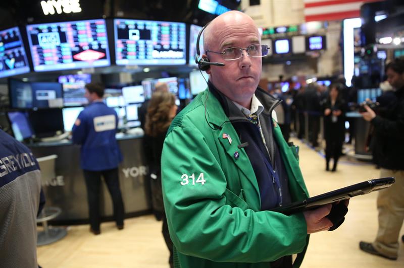  Wall Street abre com perdas e o Dow Jones caiu 0,52%